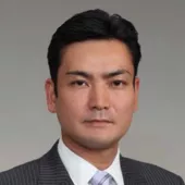 志田　知弘
