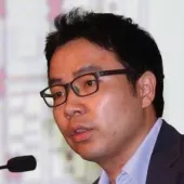 Professor Jang
