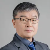 Choon Lee