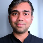 Joshua De Souz Headshot
