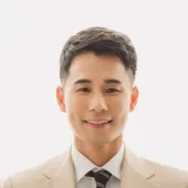Hwan Kim Headshot 