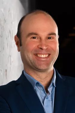 Richard headshot