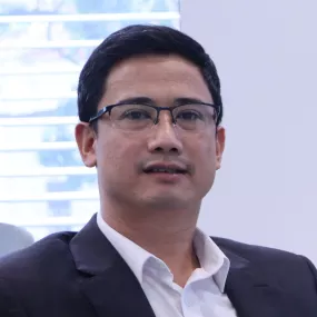 Mr Bach Hung Truong 