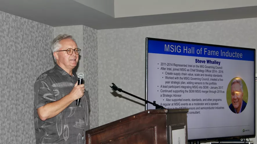Steve Whalley humbly accepts his 2022 MSIG HoF Award by giving a short speech