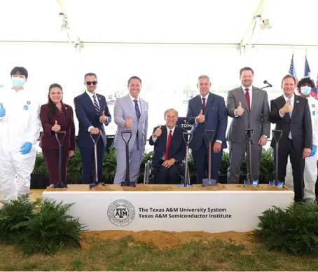 Governor Greg Abbott with leadership from The Texas A&M University System at the TSI groundbreaking.
