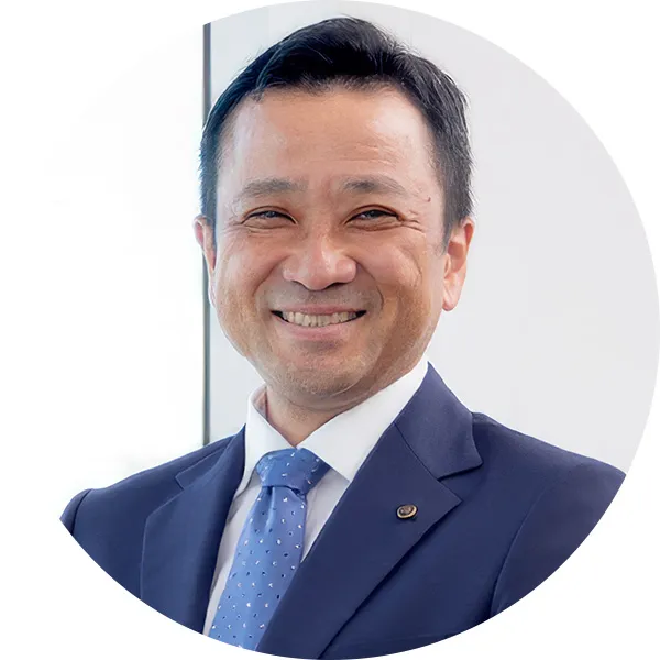 中村 亮介