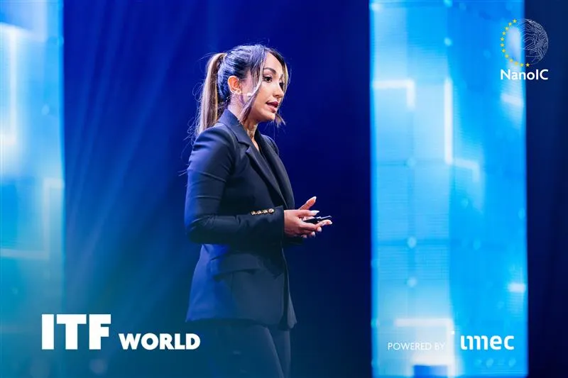 Anita Farokhnejad,