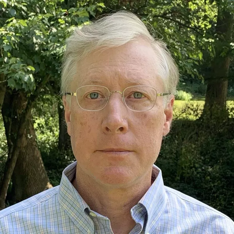 Chris Browy headshot