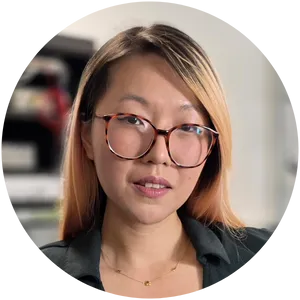 Lia Li Headshot