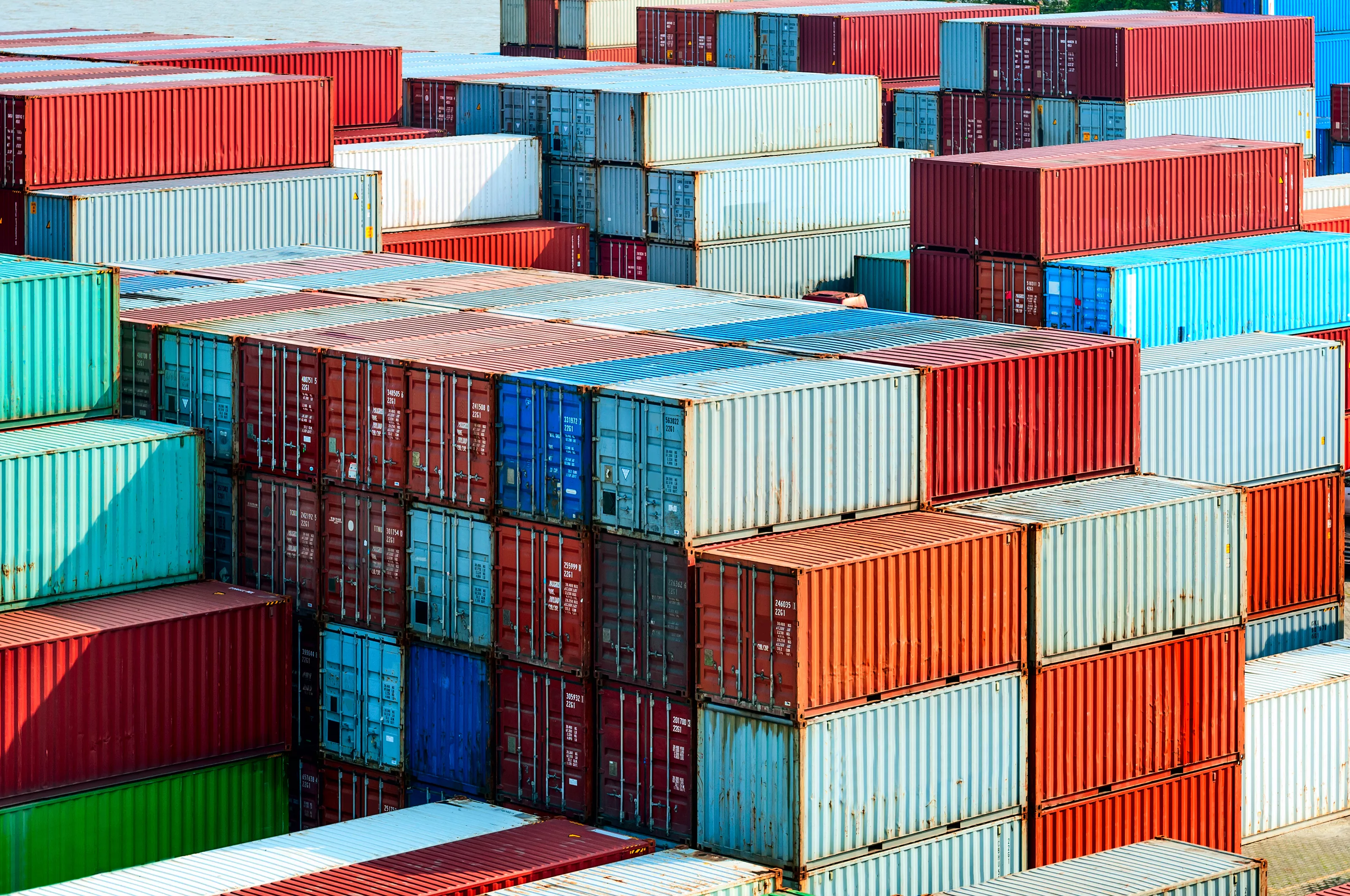 Blockchain shipping containers